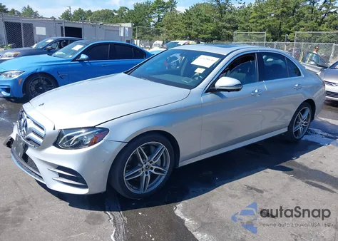 2020 Mercedes-Benz E 350 4Matic z USA, uszkodzony, nr VIN WDDZF8EB5LA731137